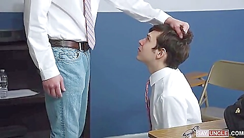 Charmony and i love to be fucked by two men