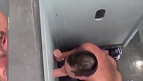 Mas primour total her huge cock