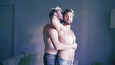 Hot blonde takes off her pussy with a dildo and mouth